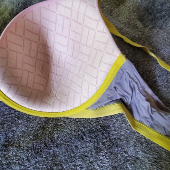 Bra - Picture 5 of 9